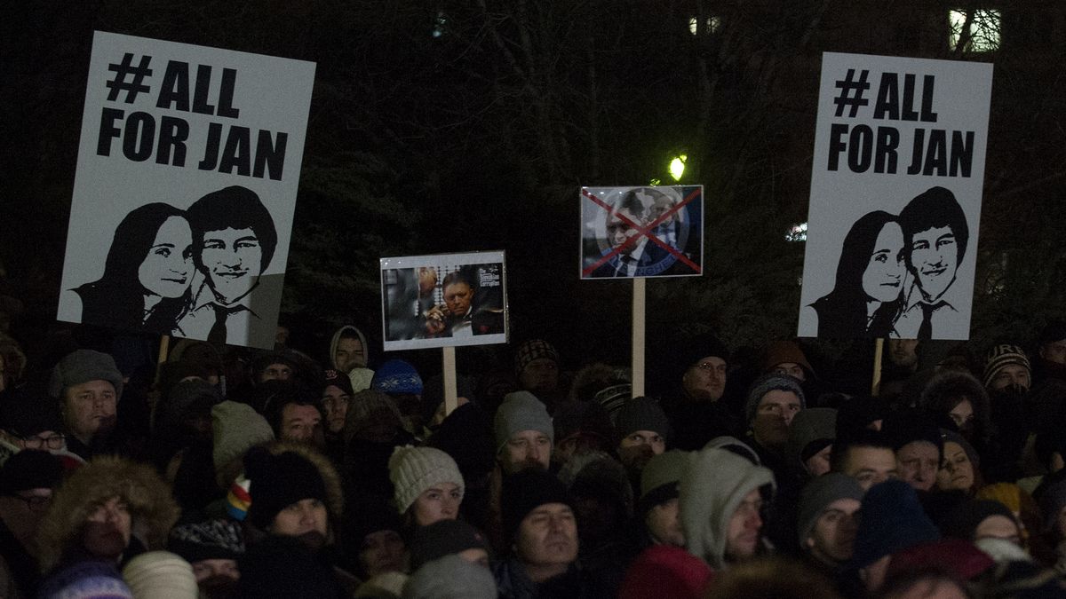 Rozsudek v kauze Kuciak dál podkopává důvěru v justici, říká politolog